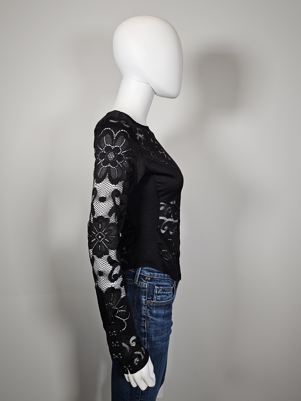 Free People Black Floral Lace Layering Top Sz M - Picture 3 of 7